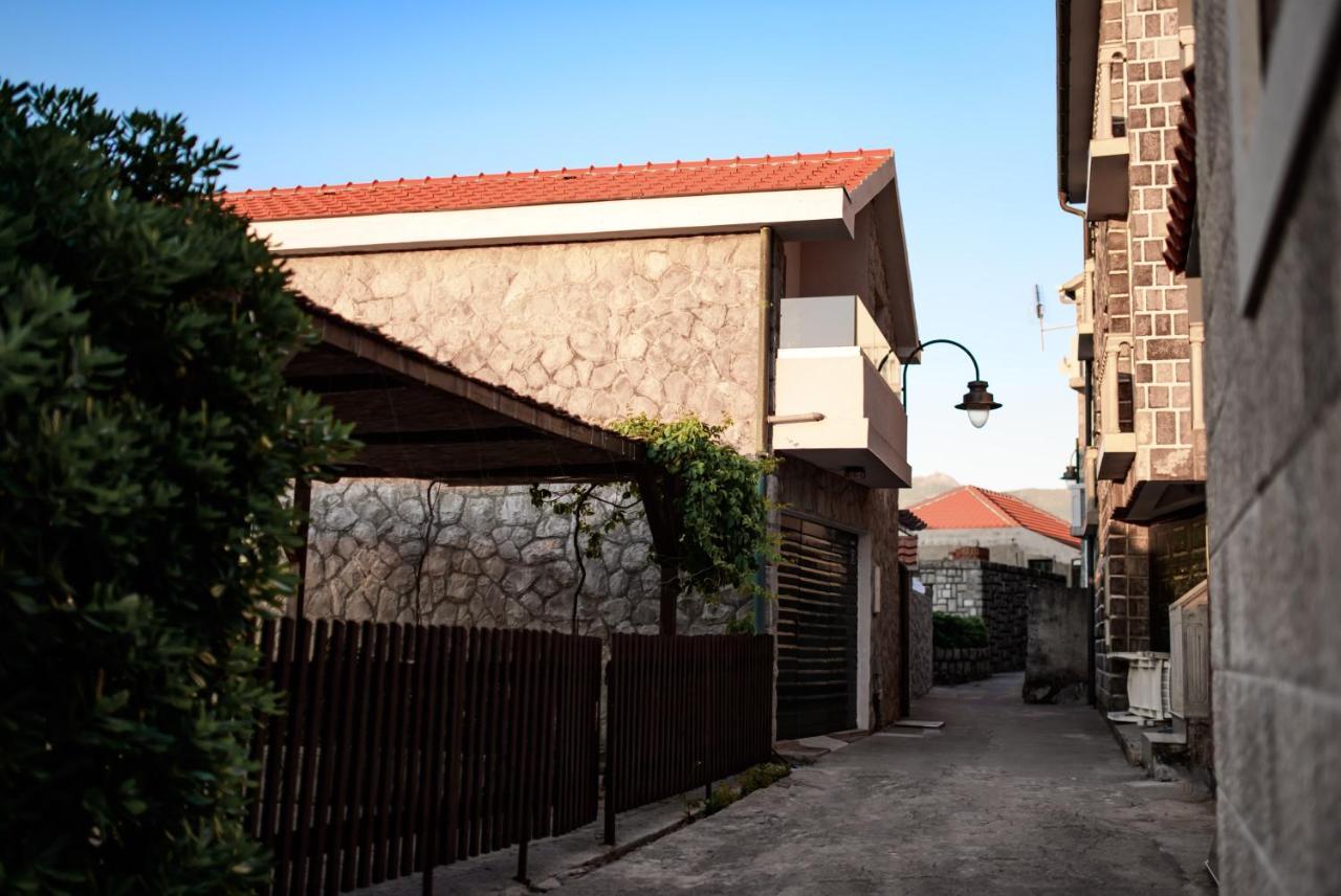 Apartments Ponta Krasici Tivat Luaran gambar